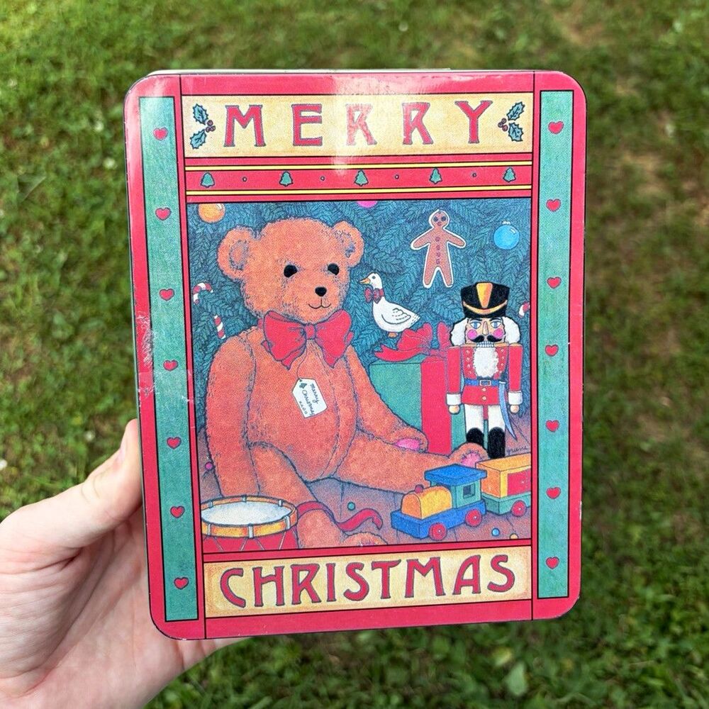 Vintage Merry Christmas Tin Box